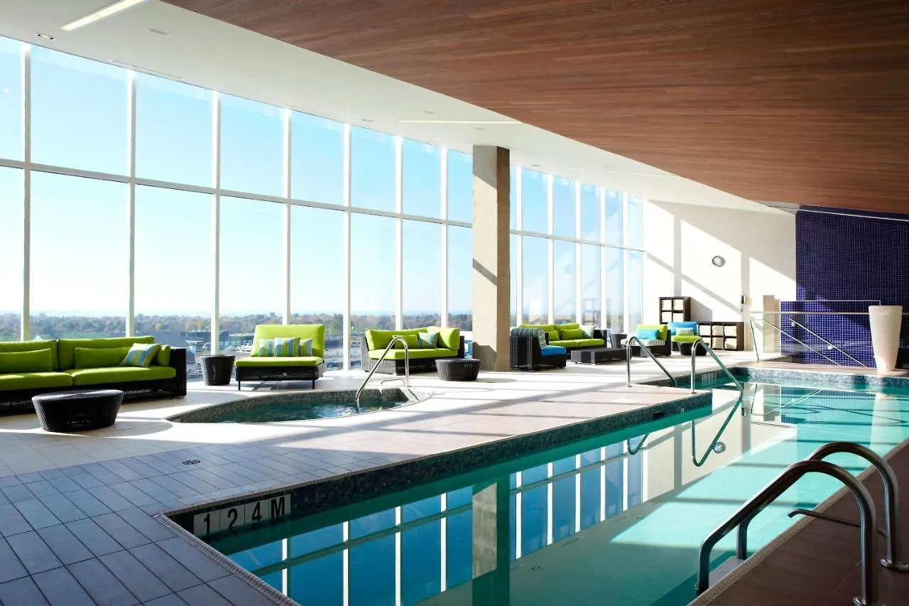 Marriott Montreal Airport In-Terminal Hotel Dorval 4*,