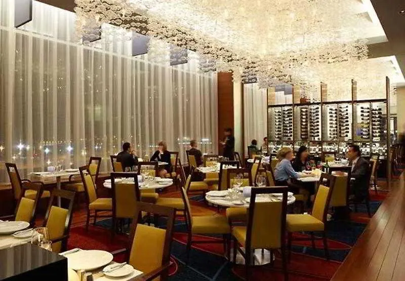 Marriott Montreal Airport In-Terminal Hotel Dorval 4*,  Canada