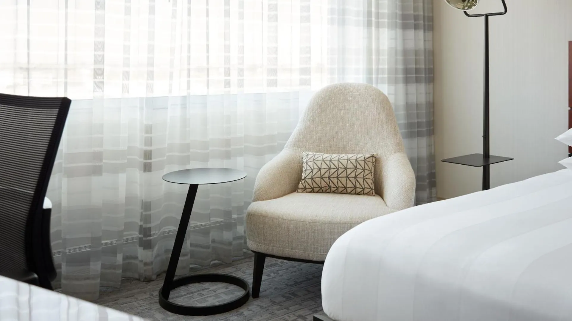 ****  Marriott Montreal Airport In-Terminal Hotel Dorval Canada