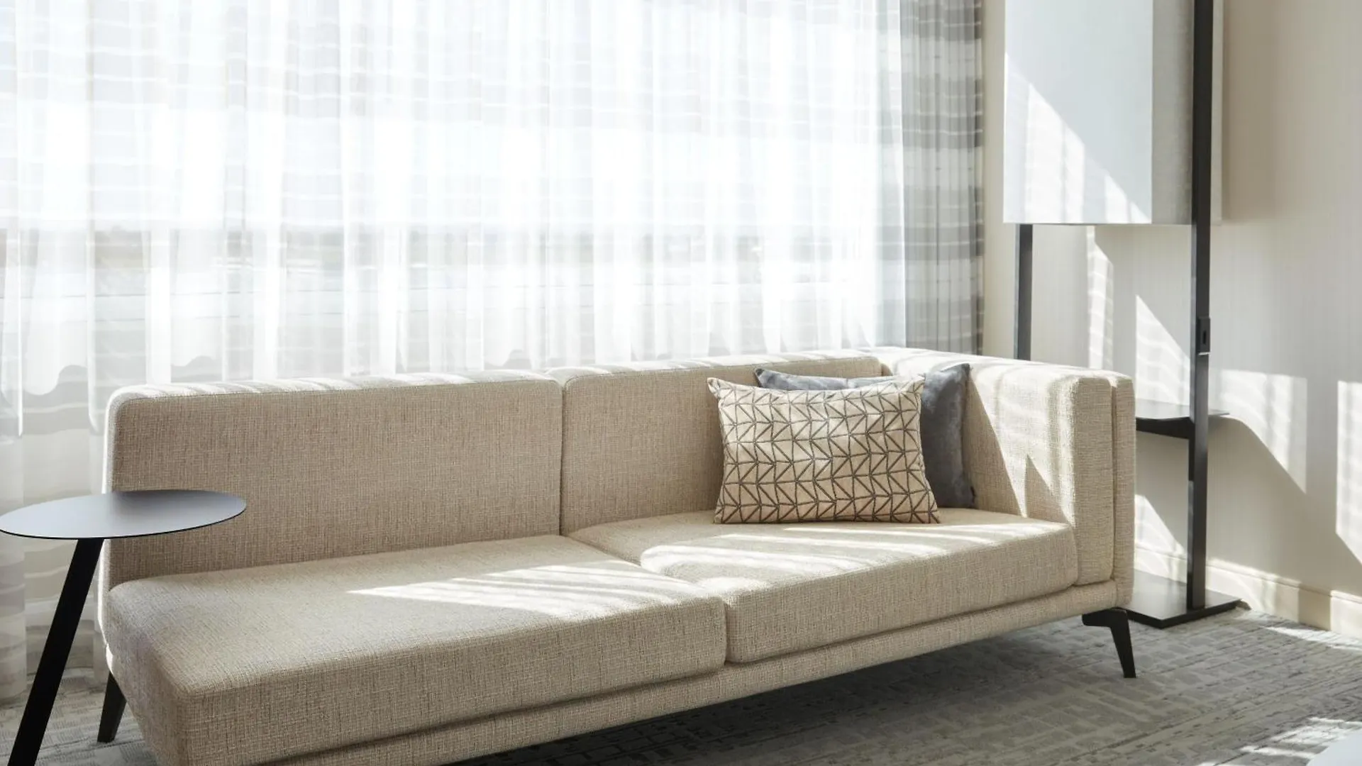 ****  Marriott Montreal Airport In-Terminal Hotel Dorval Canada
