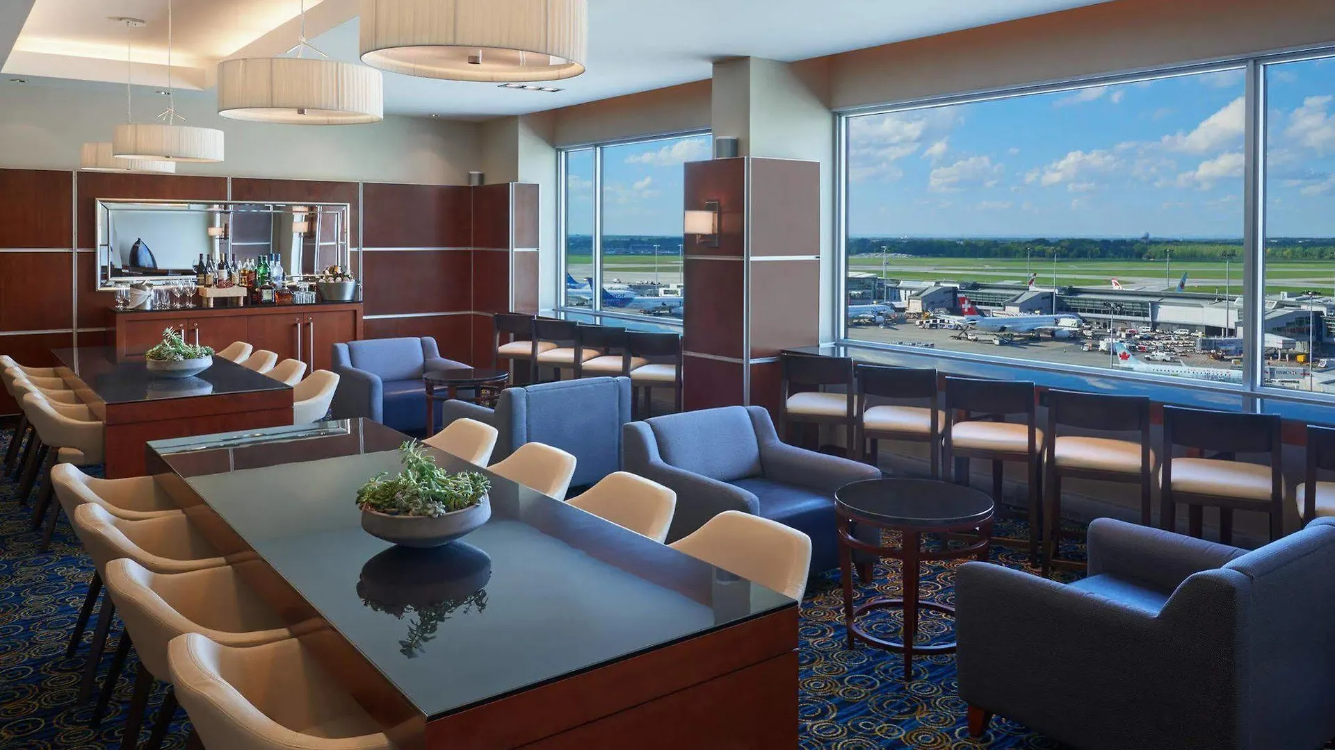 ****  Marriott Montreal Airport In-Terminal Hotel Dorval Canada