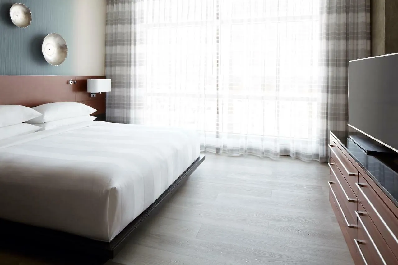 Marriott Montreal Airport In-Terminal Hotel Dorval 4*,  Canada
